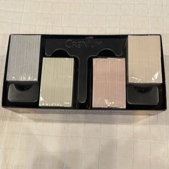 Cranium booster box, one, 800 new cards to recharge your cranium game - Picture 5 of 5